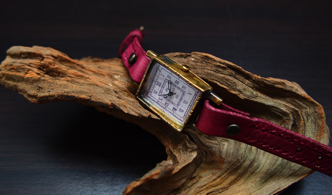 長方形のレディース手作り腕時計