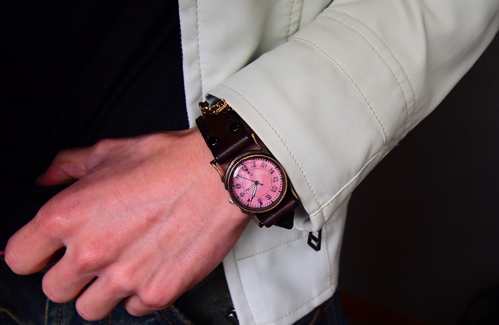 オリジナル腕時計のベルトの作り方 木製腕時計atelier Sazanca